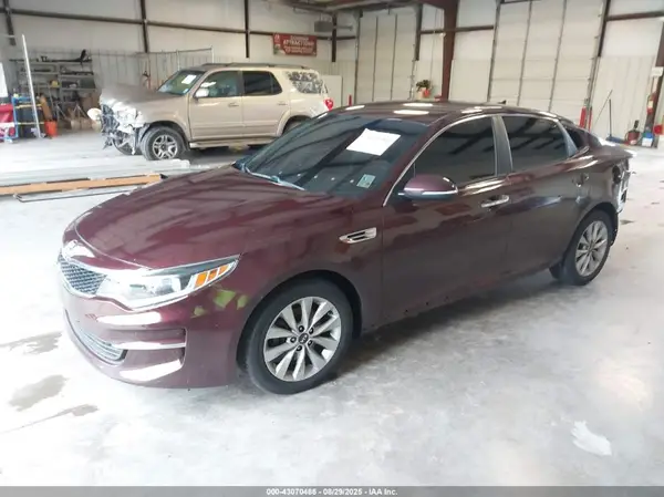 5XXGT4L35HG131499 2017 KIA OPTIMA - Image 2