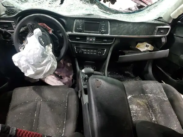 5XXGT4L35HG133706 2017 KIA OPTIMA - Image 8