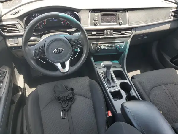 5XXGT4L35HG134256 2017 KIA OPTIMA - Image 8