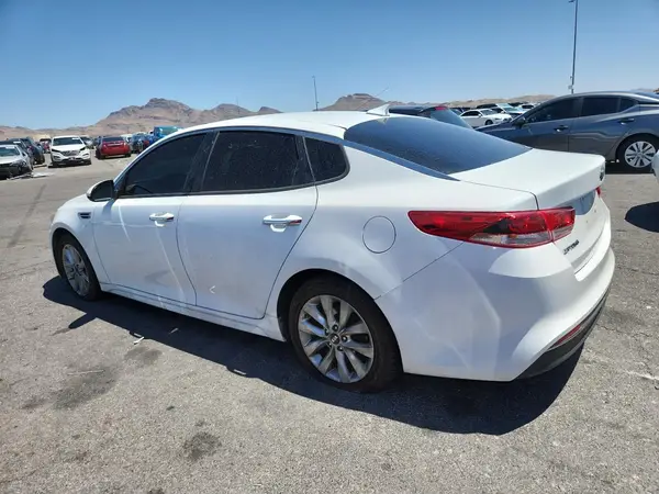 5XXGT4L35HG138811 2017 KIA OPTIMA - Image 2