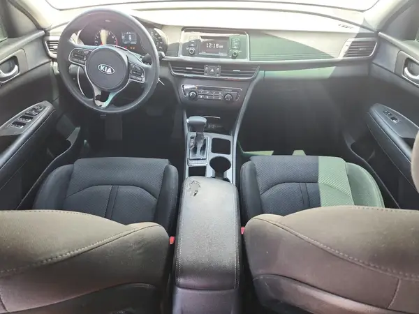 5XXGT4L35HG138811 2017 KIA OPTIMA - Image 8