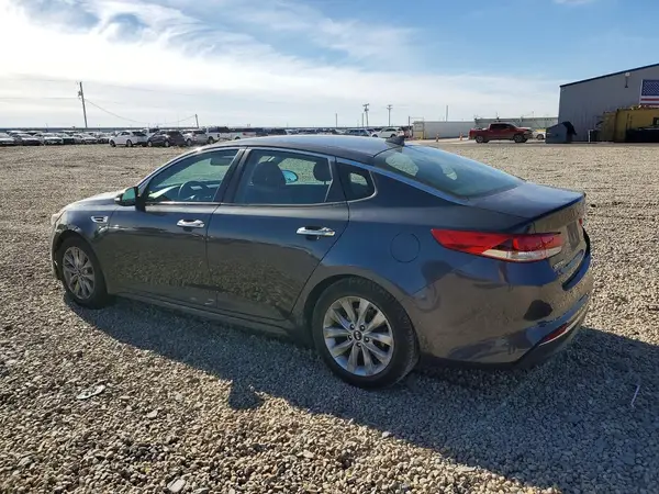 5XXGT4L35HG140767 2017 KIA OPTIMA - Image 2