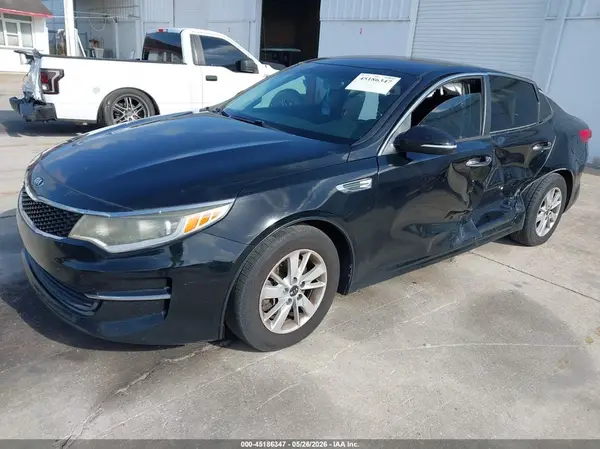 5XXGT4L35HG144365 2017 KIA OPTIMA - Image 2