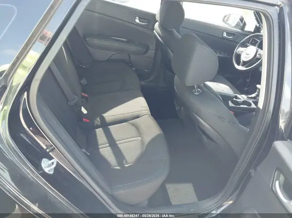 5XXGT4L35HG144365 2017 KIA OPTIMA - Image 8
