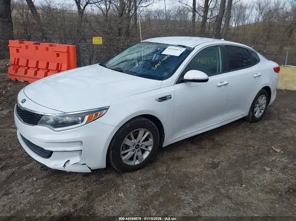 5XXGT4L35HG145127 2017 KIA OPTIMA - Image 2