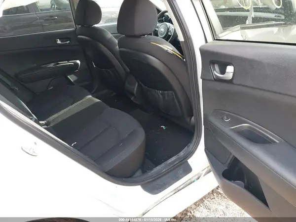 5XXGT4L35HG145127 2017 KIA OPTIMA - Image 8