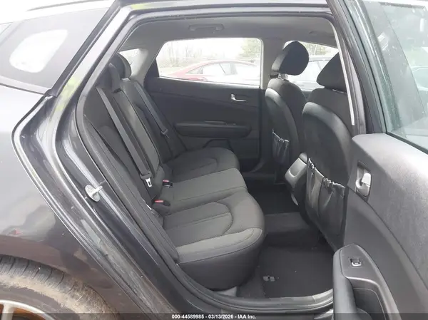 5XXGT4L35HG146553 2017 KIA OPTIMA - Image 8