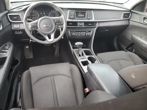 5XXGT4L35HG147010 2017 KIA OPTIMA - Image 8