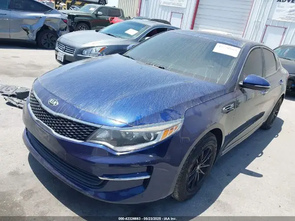 5XXGT4L35HG148240 2017 KIA OPTIMA - Image 2
