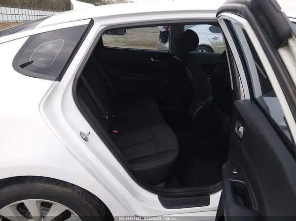 5XXGT4L35HG148481 2017 KIA OPTIMA - Image 8
