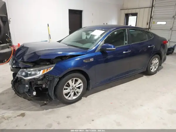 5XXGT4L35HG149811 2017 KIA OPTIMA - Image 2