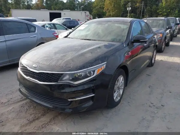 5XXGT4L35HG151333 2017 KIA OPTIMA - Image 2
