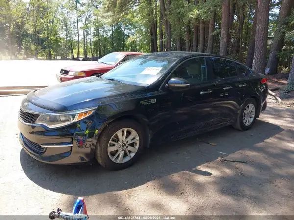 5XXGT4L35HG151526 2017 KIA OPTIMA - Image 2