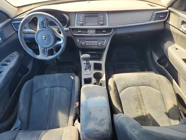 5XXGT4L35HG152210 2017 KIA OPTIMA - Image 8
