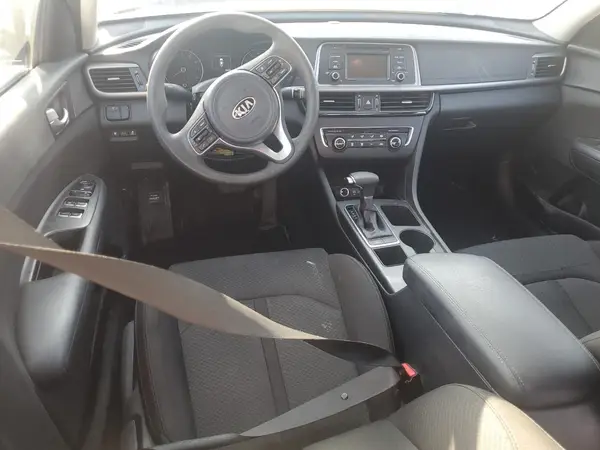 5XXGT4L35HG154068 2017 KIA OPTIMA - Image 8