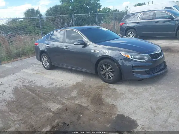 5XXGT4L35HG154412 2017 KIA OPTIMA - Image 1