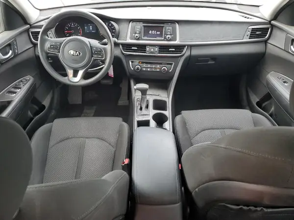 5XXGT4L35HG154488 2017 KIA OPTIMA - Image 8