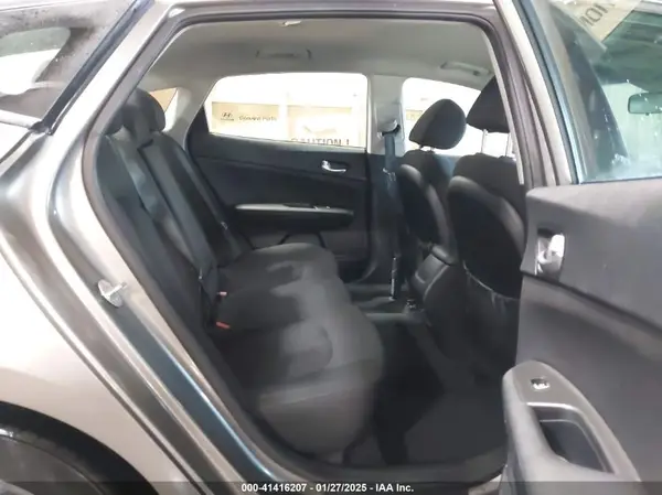 5XXGT4L35HG154684 2017 KIA OPTIMA - Image 8