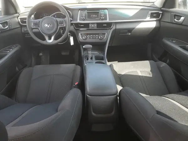 5XXGT4L35HG156855 2017 KIA OPTIMA - Image 8
