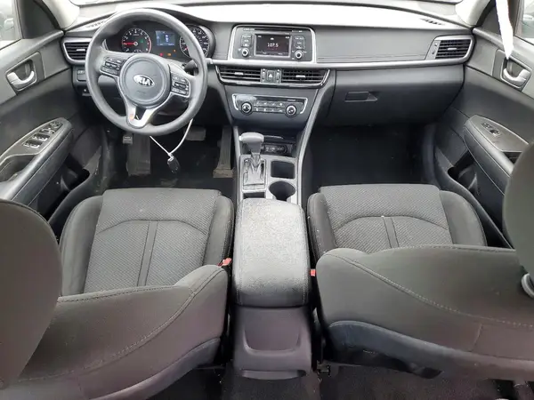 5XXGT4L35HG160758 2017 KIA OPTIMA - Image 8