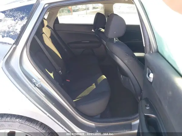 5XXGT4L35HG161540 2017 KIA OPTIMA - Image 8