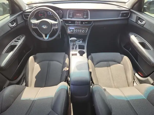5XXGT4L35HG168777 2017 KIA OPTIMA - Image 8