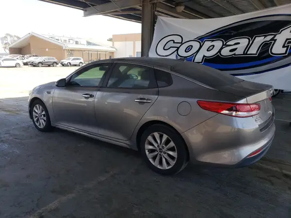 5XXGT4L35HG170786 2017 KIA OPTIMA - Image 2