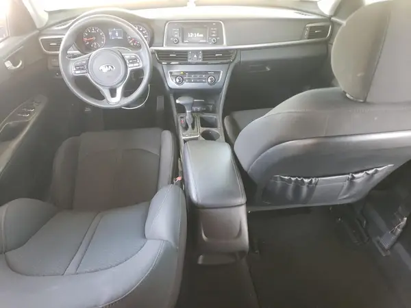 5XXGT4L35HG170786 2017 KIA OPTIMA - Image 8