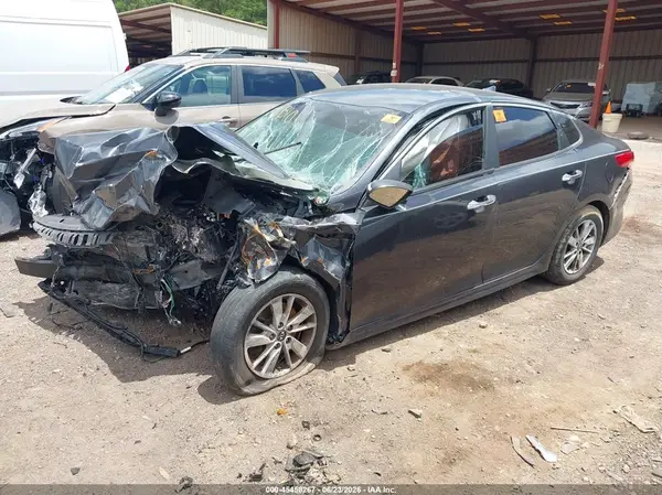 5XXGT4L35HG170951 2017 KIA OPTIMA - Image 2