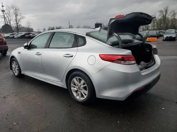 5XXGT4L35HG171582 2017 KIA OPTIMA - Image 2