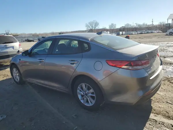 5XXGT4L35JG181972 2018 KIA OPTIMA - Image 2