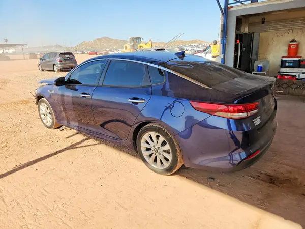 5XXGT4L35JG188792 2018 KIA OPTIMA - Image 2