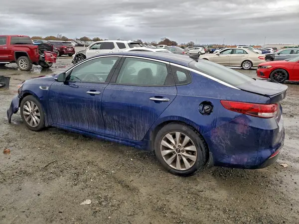 5XXGT4L35JG189036 2018 KIA OPTIMA - Image 2