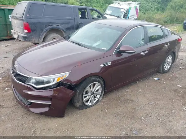 5XXGT4L35JG189960 2018 KIA OPTIMA - Image 2