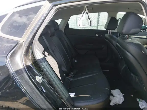 5XXGT4L35JG190235 2018 KIA OPTIMA - Image 8