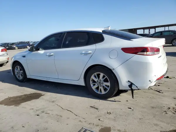 5XXGT4L35JG190980 2018 KIA OPTIMA - Image 2