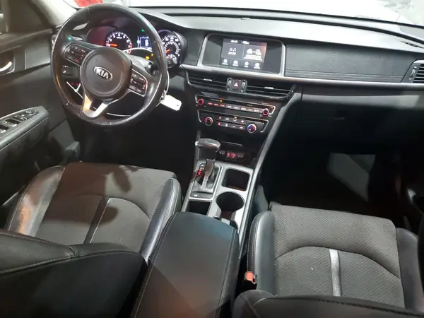 5XXGT4L35JG191742 2018 KIA OPTIMA - Image 8