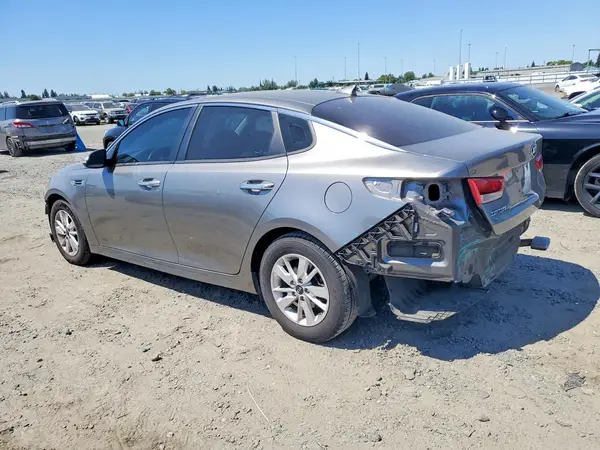 5XXGT4L35JG193300 2018 KIA OPTIMA - Image 2