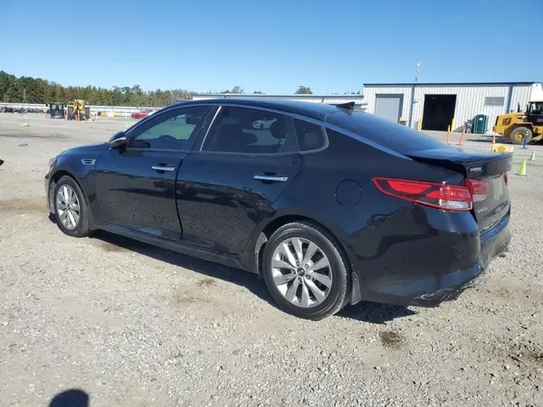 5XXGT4L35JG193376 2018 KIA OPTIMA - Image 2