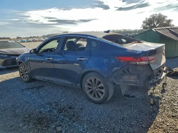 5XXGT4L35JG194060 2018 KIA OPTIMA - Image 2
