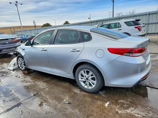 5XXGT4L35JG199632 2018 KIA OPTIMA - Image 2