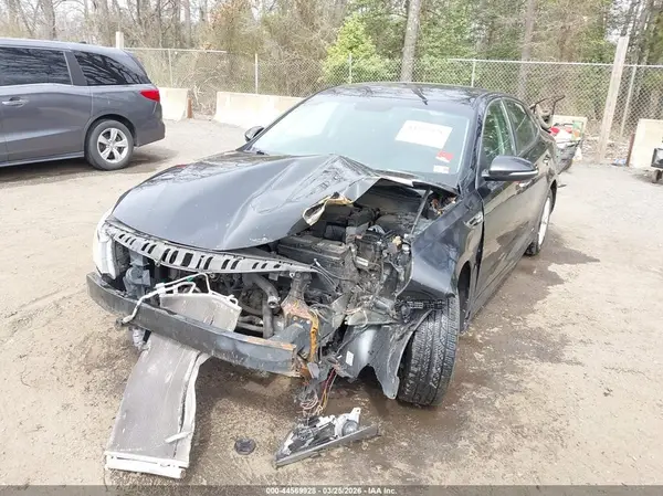 5XXGT4L35JG200021 2018 KIA OPTIMA - Image 2