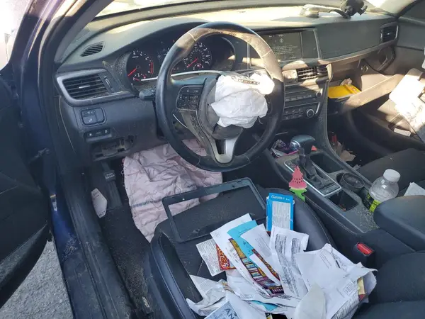 5XXGT4L35JG202528 2018 KIA OPTIMA - Image 8