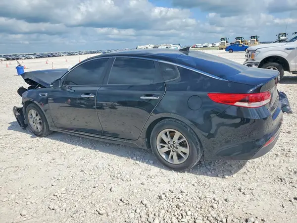 5XXGT4L35JG203260 2018 KIA OPTIMA - Image 2