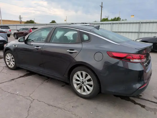 5XXGT4L35JG203971 2018 KIA OPTIMA - Image 2