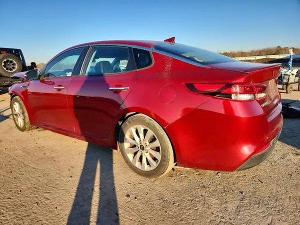 5XXGT4L35JG204361 2018 KIA OPTIMA - Image 2