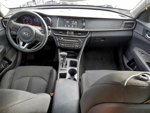 5XXGT4L35JG204585 2018 KIA OPTIMA - Image 8