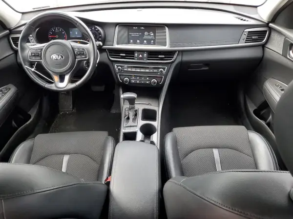 5XXGT4L35JG207261 2018 KIA OPTIMA - Image 8