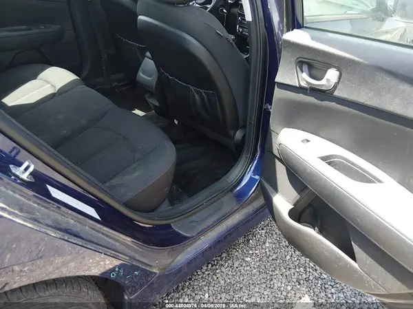 5XXGT4L35JG207695 2018 KIA OPTIMA - Image 8