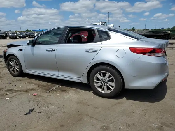 5XXGT4L35JG207776 2018 KIA OPTIMA - Image 2